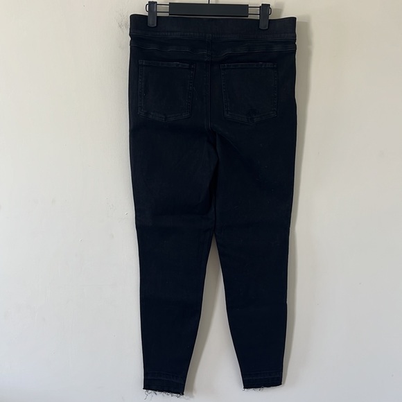 Spanx Vintage Black High Rise Distressed Denim Legging Size Large NWT - Picture 7 of 11